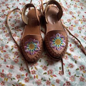 Mexican Floral Embroidered Kids Sandals girl size 13